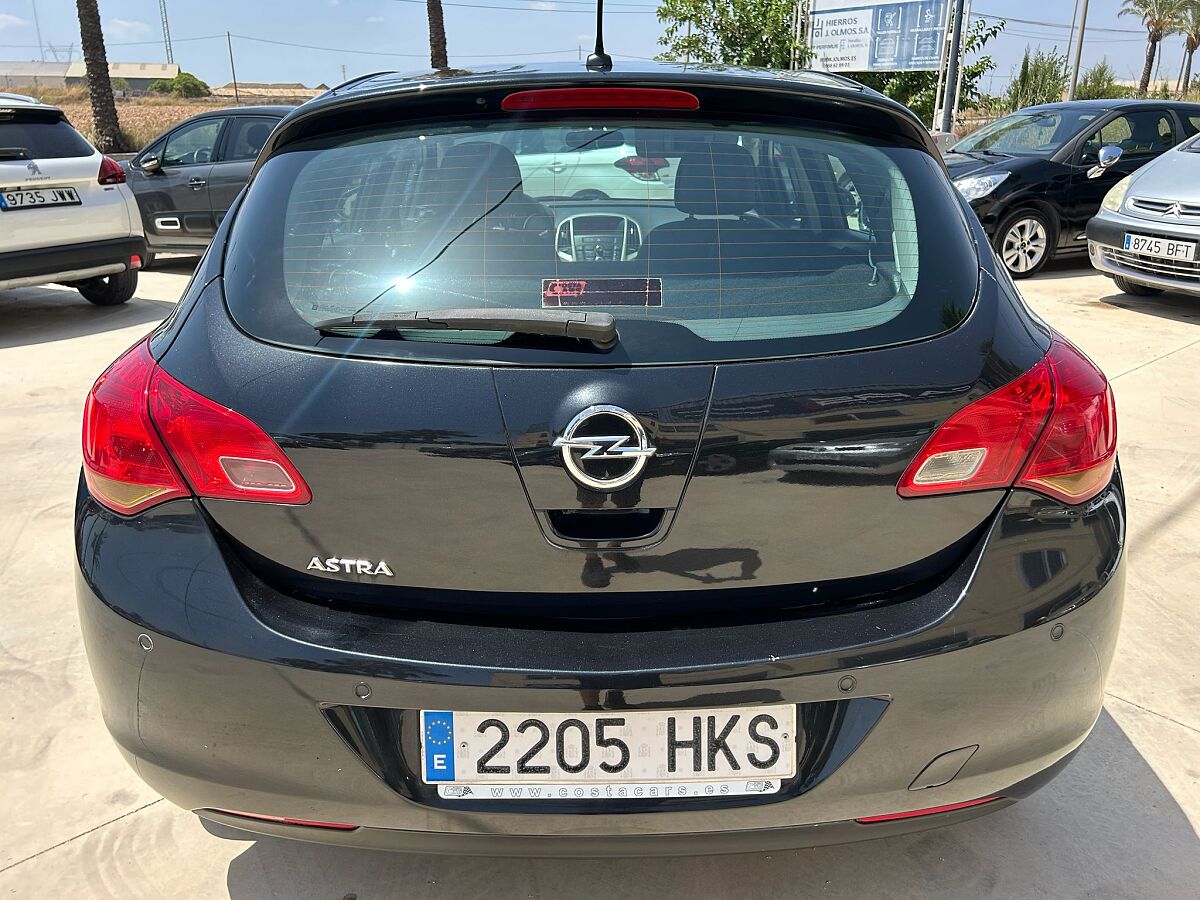 OPEL ASTRA SELECTIVE 1.6 SPANISH LHD IN SPAIN ONLY 81000 MILES SUPER 2012